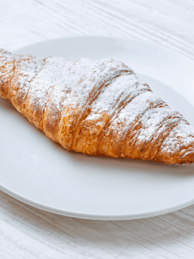 Croissant Filled with Vanilla Cream