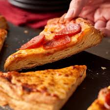 Croissant Pizza